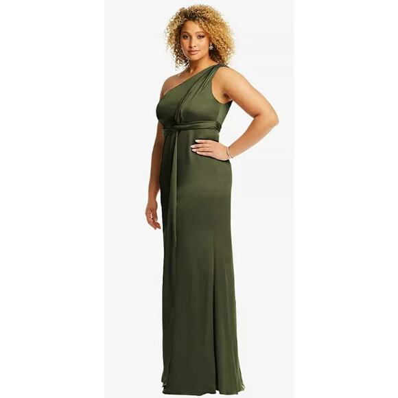 Dessy Collection Shoulder Draped Twist Empire Waist Trumpet Gown Size 24W‎ - Picture 2 of 6